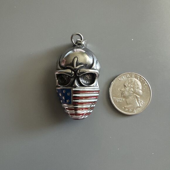 Flag Face Bandana Skull Pendant Stainless Steel on Cuban Link Chain U.S.A. - Picture 4 of 7